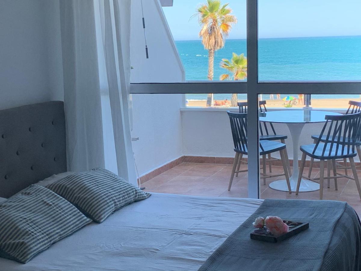 Lujoso Estudio Frontal Al Mar Torremolinos Esterno foto