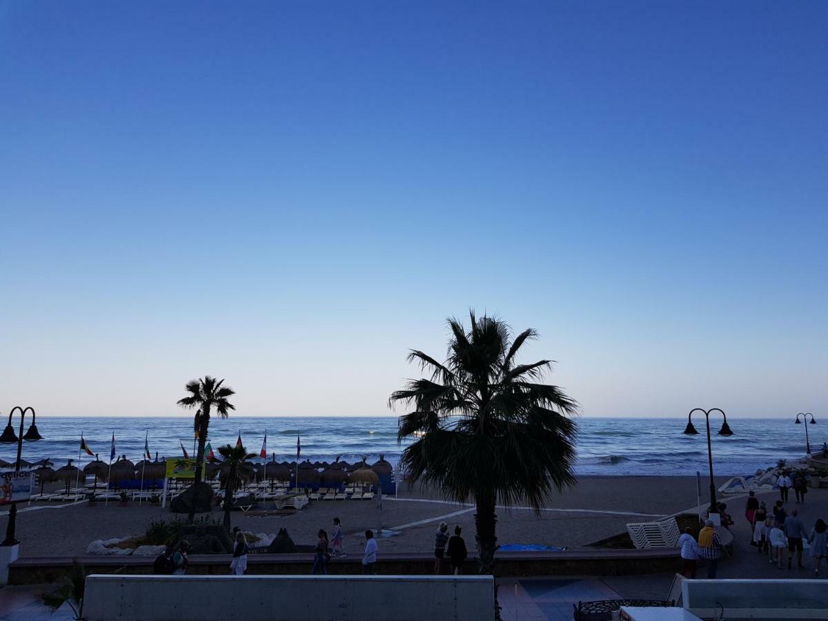 Lujoso Estudio Frontal Al Mar Torremolinos Esterno foto